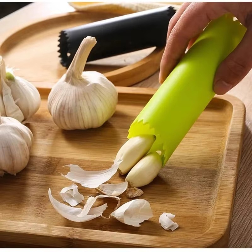 Kitchen Gadgets Useful - Garlic Stripper Tube Peeling Garlic Peeling